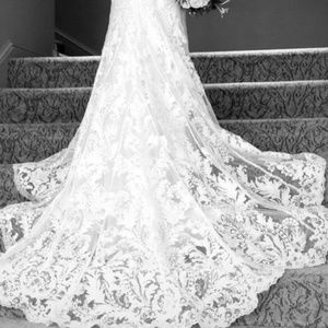 Louvienne Jolie gown